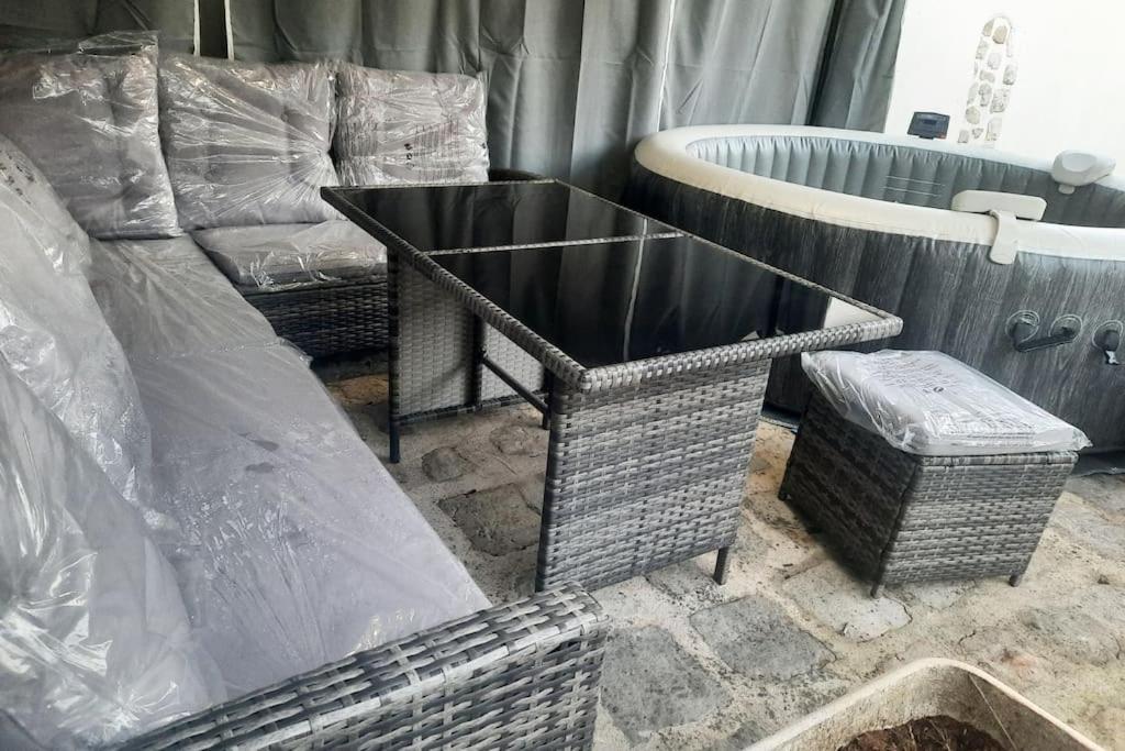 Villa Confortable Avec Jacuzzi A Chevannes Chevannes  Esterno foto