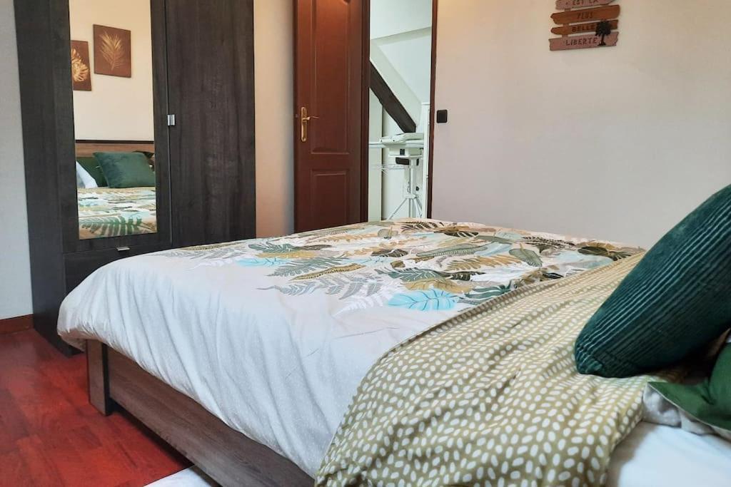 Villa Confortable Avec Jacuzzi A Chevannes Chevannes  Esterno foto