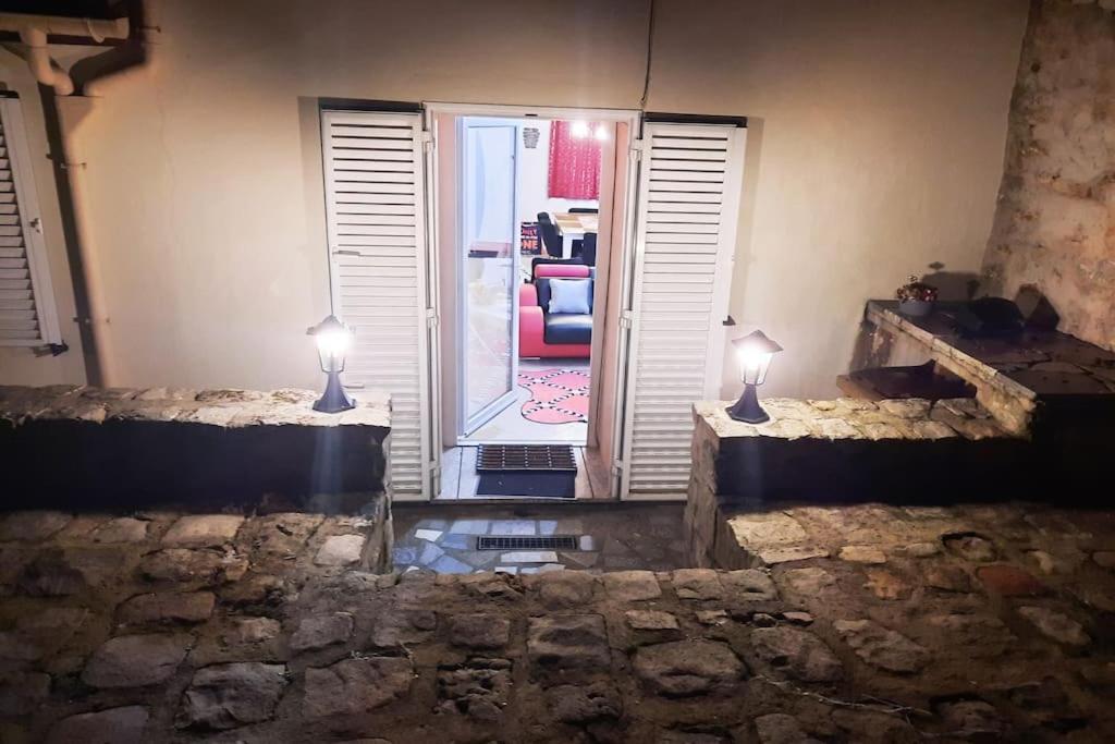 Villa Confortable Avec Jacuzzi A Chevannes Chevannes  Esterno foto